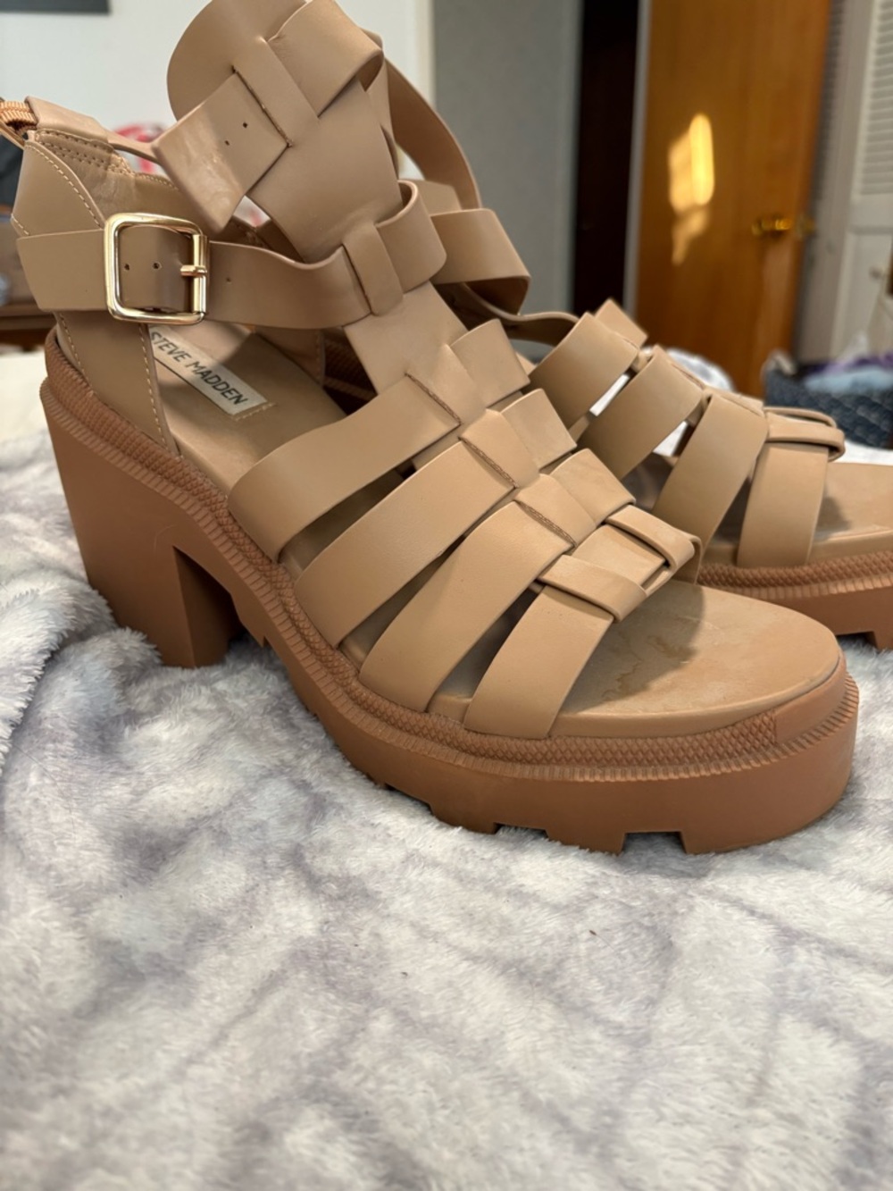 Steve Madden Beige Chunky Platform Strappy Sandals